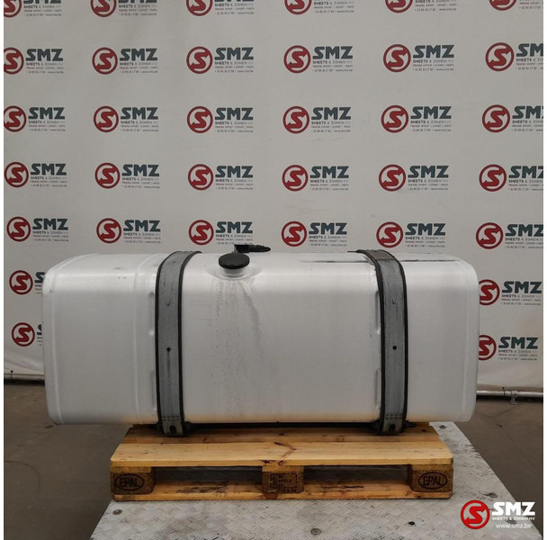 MAN Occ brandstoftank + brandstofniveusensor + steunen - Tanque de combustível para Camião: foto 1 MAN Occ brandstoftank + brandstofniveusensor + steunen - Tanque de combustível para Camião: foto 1