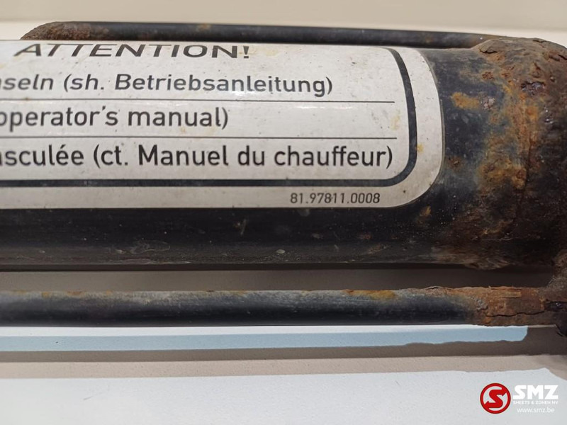 MAN Occ cabinekantelcilinder MAN - Estrutura/ Châssis para Camião: foto 3 MAN Occ cabinekantelcilinder MAN - Estrutura/ Châssis para Camião: foto 3