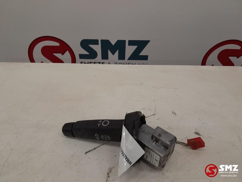 MAN Occ combischakelaar retarder MAN TGS 81255090159 - Cabine e interior para Camião: foto 2 MAN Occ combischakelaar retarder MAN TGS 81255090159 - Cabine e interior para Camião: foto 2