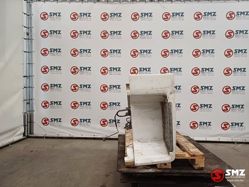 MAN Occ onderrijbeveiliging + cabineopstap L/R MAN - Para-choque para Camião: foto 4 MAN Occ onderrijbeveiliging + cabineopstap L/R MAN - Para-choque para Camião: foto 4