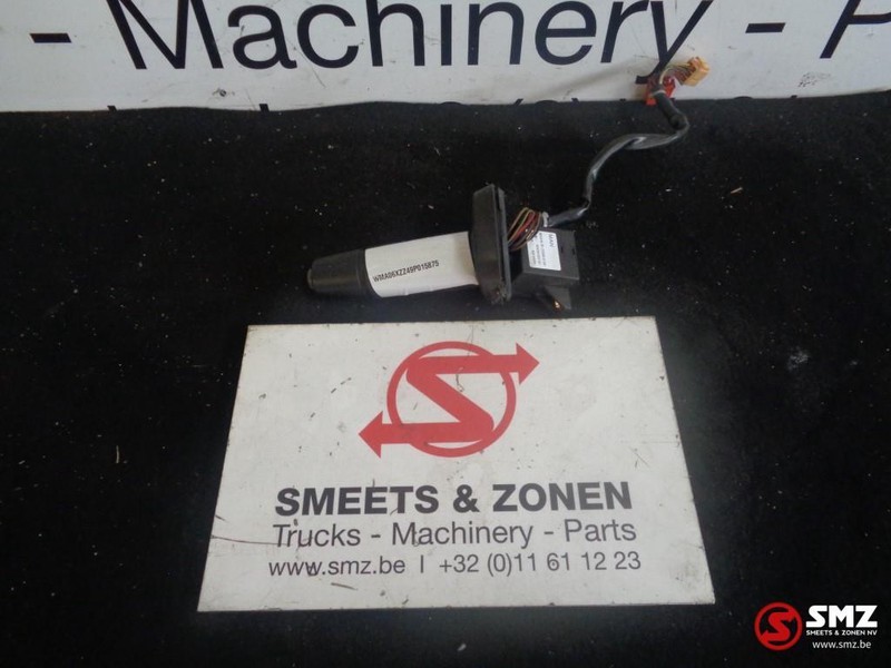 MAN Occ richtingaanwijzer - Comutador de coluna de direção para Camião: foto 1 MAN Occ richtingaanwijzer - Comutador de coluna de direção para Camião: foto 1