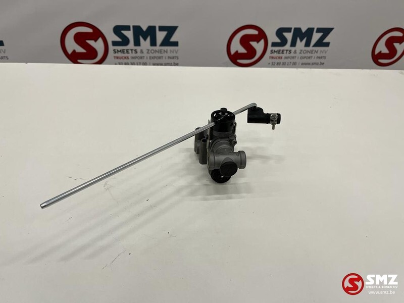 Mercedes-Benz Hoogteregelventiel 4640061007 - Suspensão para Camião: foto 2 Mercedes-Benz Hoogteregelventiel 4640061007 - Suspensão para Camião: foto 2