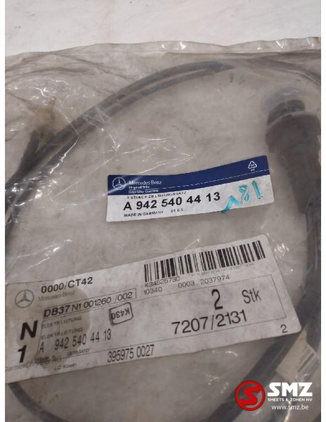 Mercedes-Benz Kabelboom oliekoeler mercedes a9425404413 - Cables/ Wire harness para Camião: foto 2 Mercedes-Benz Kabelboom oliekoeler mercedes a9425404413 - Cables/ Wire harness para Camião: foto 2