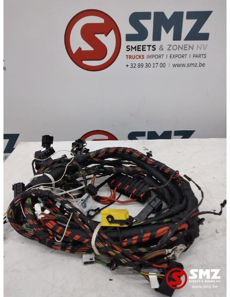 Mercedes-Benz Linkervoordeurkabelboom mercedes sprinter w906 - Cables/ Wire harness para Camião: foto 1 Mercedes-Benz Linkervoordeurkabelboom mercedes sprinter w906 - Cables/ Wire harness para Camião: foto 1