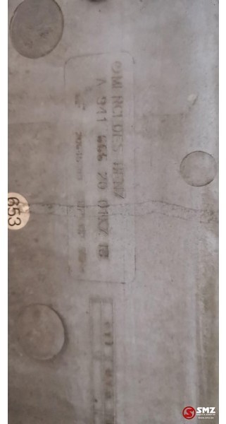 Mercedes-Benz Occ Opstapbak rechts Actros MP2 - Estribo para Camião: foto 2 Mercedes-Benz Occ Opstapbak rechts Actros MP2 - Estribo para Camião: foto 2