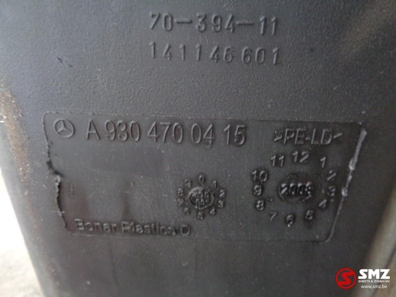 Mercedes-Benz Occ adbleu tank 85L - Tanque para AdBlue para Camião: foto 4 Mercedes-Benz Occ adbleu tank 85L - Tanque para AdBlue para Camião: foto 4