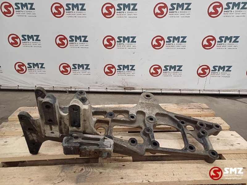Mercedes-Benz Occ bladveerbeugel rechts Mercedes - Estrutura/ Châssis para Camião: foto 1 Mercedes-Benz Occ bladveerbeugel rechts Mercedes - Estrutura/ Châssis para Camião: foto 1