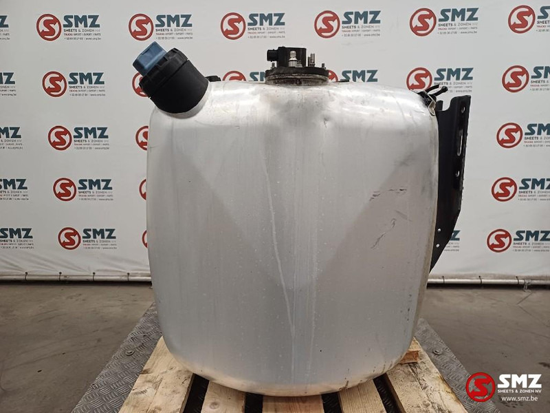 Mercedes-Benz Occ brandstoftank 300L + AdBluetank 25L Mercedes - Tanque de combustível para Camião: foto 3 Mercedes-Benz Occ brandstoftank 300L + AdBluetank 25L Mercedes - Tanque de combustível para Camião: foto 3
