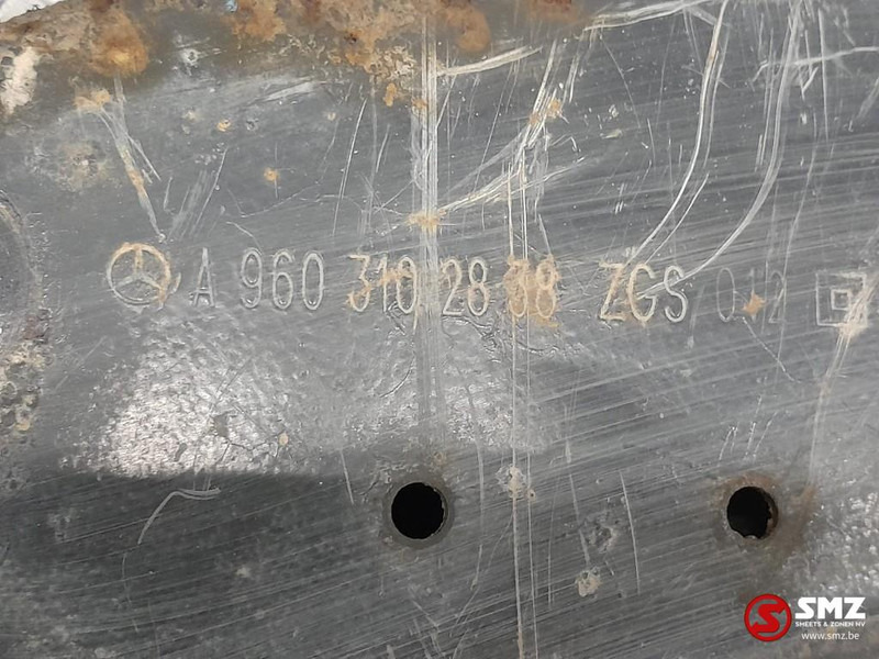 Mercedes-Benz Occ bumperverstevigingsbeugel Mercedes - Estrutura/ Châssis para Camião: foto 5 Mercedes-Benz Occ bumperverstevigingsbeugel Mercedes - Estrutura/ Châssis para Camião: foto 5