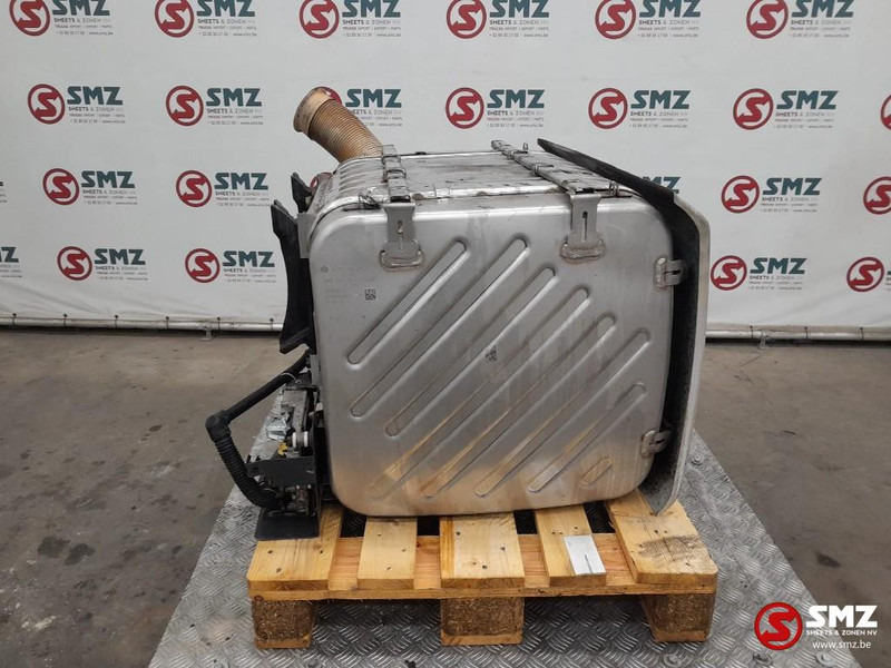 Mercedes-Benz Occ katalysator Euro 5 Mercedes - Conversor catalítico para Camião: foto 4 Mercedes-Benz Occ katalysator Euro 5 Mercedes - Conversor catalítico para Camião: foto 4