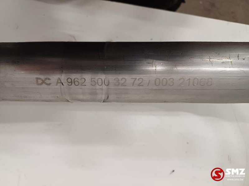 Mercedes-Benz Occ koelleiding intarder Mercedes - Sistema de arrefecimento para Camião: foto 4 Mercedes-Benz Occ koelleiding intarder Mercedes - Sistema de arrefecimento para Camião: foto 4