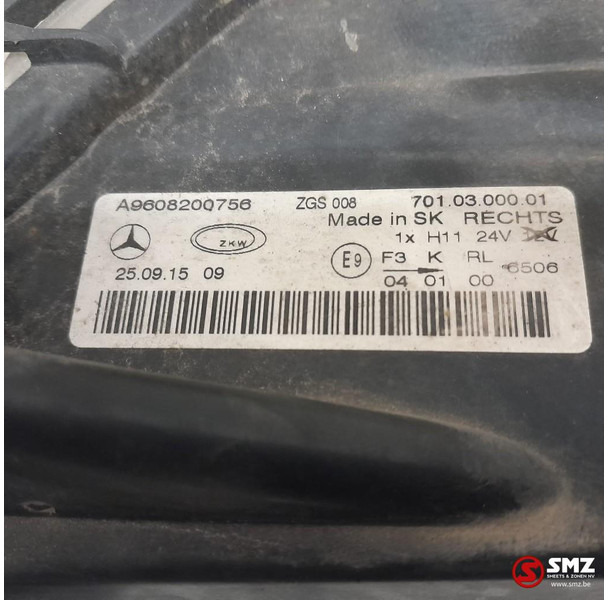 Mercedes-Benz Occ mistlicht rechts Mercedes - Farol nevoeiro para Camião: foto 3 Mercedes-Benz Occ mistlicht rechts Mercedes - Farol nevoeiro para Camião: foto 3