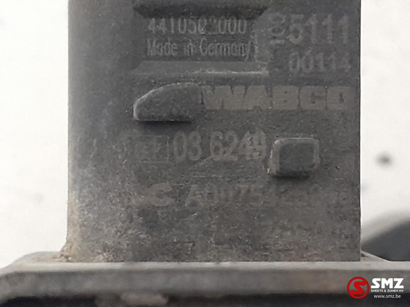 Mercedes-Benz Occ set hoogtesensoren luchtvering Mercedes - Centralina electrónica para Camião: foto 4 Mercedes-Benz Occ set hoogtesensoren luchtvering Mercedes - Centralina electrónica para Camião: foto 4