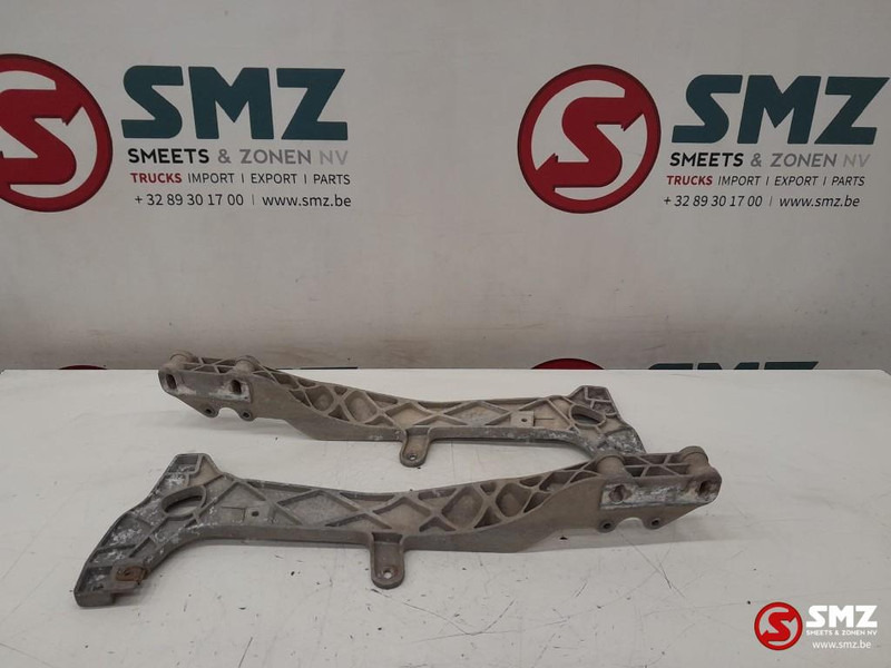 Mercedes-Benz Occ set koplampsteunen L/R Mercedes - Farol dianteira para Camião: foto 1 Mercedes-Benz Occ set koplampsteunen L/R Mercedes - Farol dianteira para Camião: foto 1