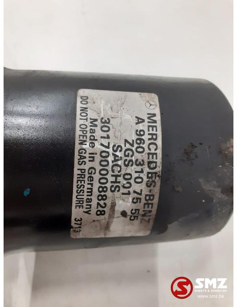 Mercedes-Benz Occ set schokdempers cabinevering Mercedes - Suspensão da cabina para Camião: foto 4 Mercedes-Benz Occ set schokdempers cabinevering Mercedes - Suspensão da cabina para Camião: foto 4