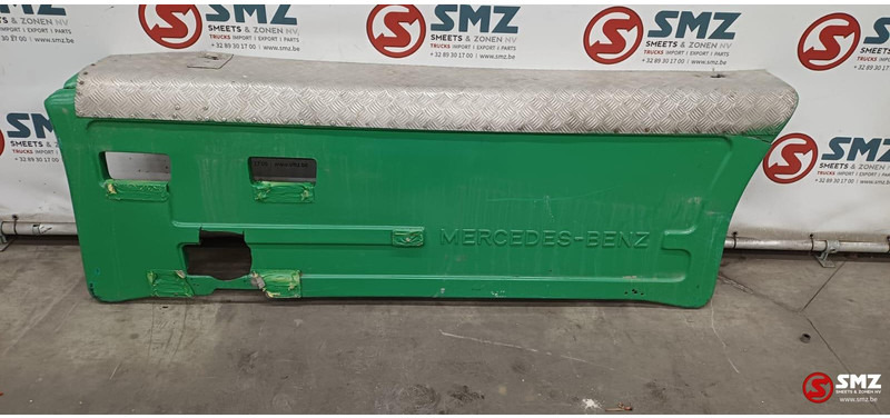 Mercedes-Benz Occ set sideskirts links + rechts Mercedes SK - Estrutura/ Châssis para Camião: foto 2 Mercedes-Benz Occ set sideskirts links + rechts Mercedes SK - Estrutura/ Châssis para Camião: foto 2