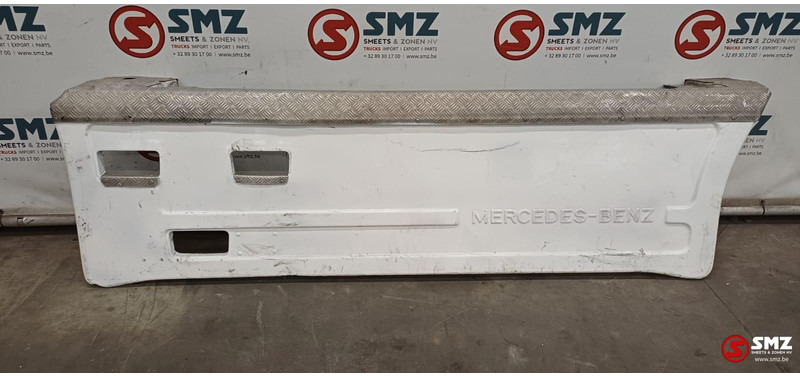 Mercedes-Benz Occ set sideskirts links + rechts Mercedes SK - Estrutura/ Châssis para Camião: foto 1 Mercedes-Benz Occ set sideskirts links + rechts Mercedes SK - Estrutura/ Châssis para Camião: foto 1