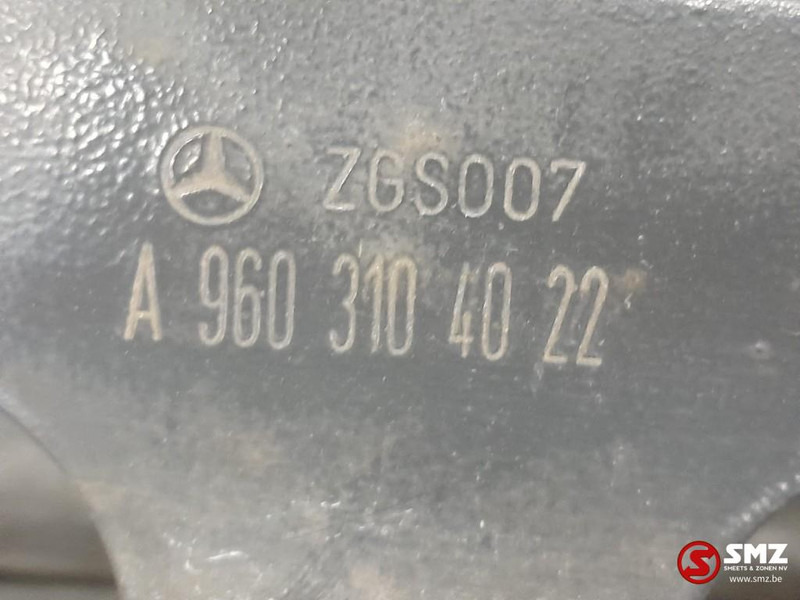 Mercedes-Benz Occ voorbumperbalk Mercedes - Para-choque para Camião: foto 5 Mercedes-Benz Occ voorbumperbalk Mercedes - Para-choque para Camião: foto 5