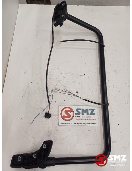 Mercedes-Benz Spiegelarm rechts mercedes - Espelho retrovisor para Camião: foto 1 Mercedes-Benz Spiegelarm rechts mercedes - Espelho retrovisor para Camião: foto 1