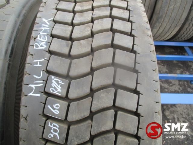 Michelin Occ band 305/60r22.5 Michelin remix - Pneu para Camião: foto 1 Michelin Occ band 305/60r22.5 Michelin remix - Pneu para Camião: foto 1