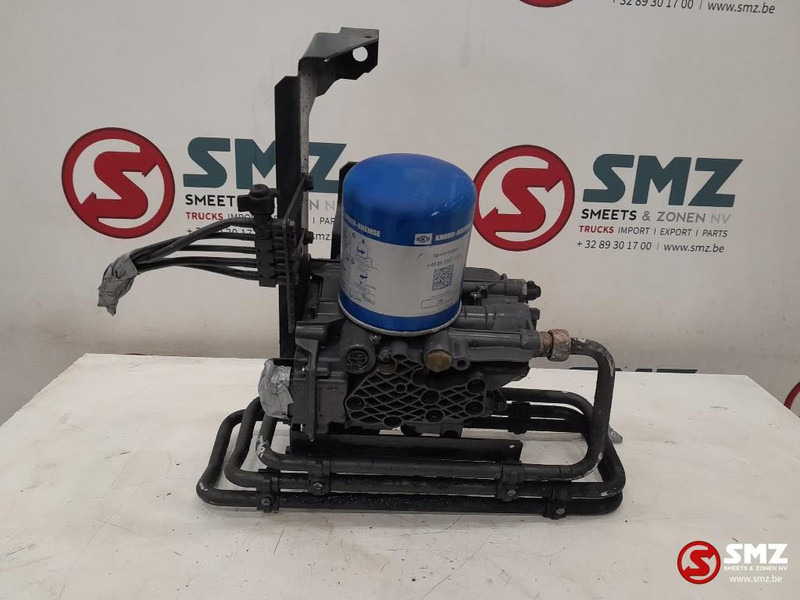 Mercedes-Benz Occ luchtdroger Mercedes - Peça de reposição para Camião: foto 1 Mercedes-Benz Occ luchtdroger Mercedes - Peça de reposição para Camião: foto 1