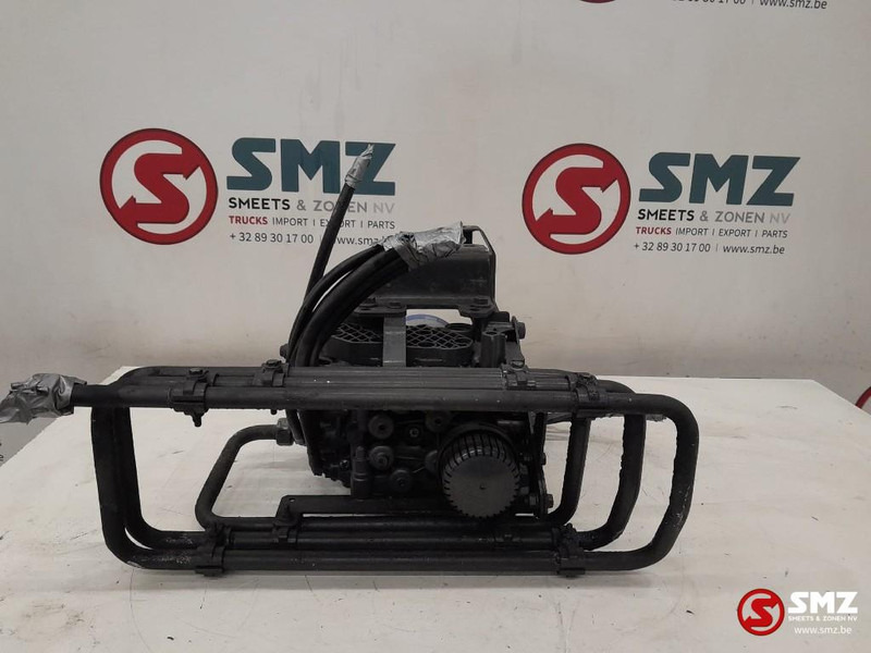 Mercedes-Benz Occ luchtdroger Mercedes - Peça de reposição para Camião: foto 5 Mercedes-Benz Occ luchtdroger Mercedes - Peça de reposição para Camião: foto 5