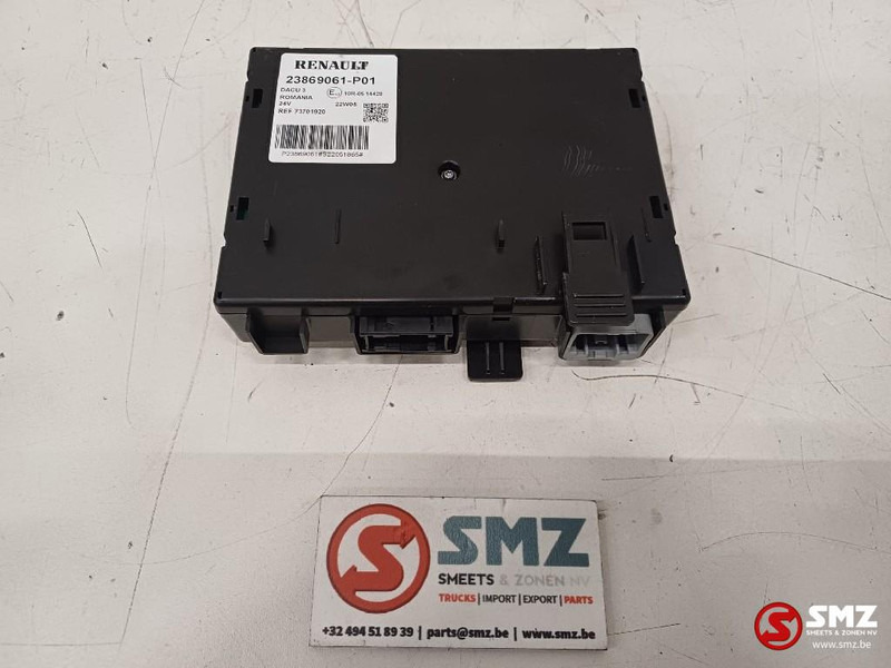 Renault Occ ECU DACU3 regeleenheid Renault - Centralina electrónica para Camião: foto 2 Renault Occ ECU DACU3 regeleenheid Renault - Centralina electrónica para Camião: foto 2