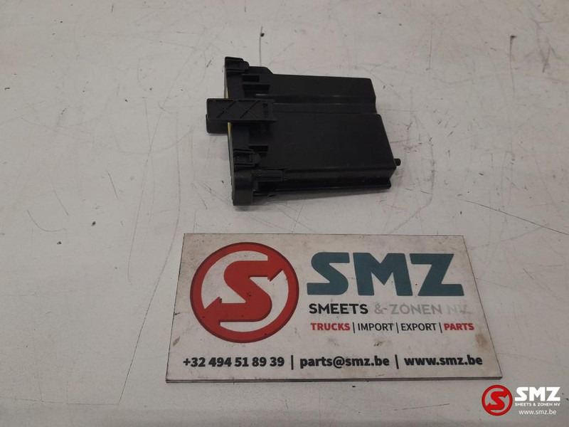 Renault Occ ECU MBYI regeleenheid Renault - Centralina electrónica para Camião: foto 5 Renault Occ ECU MBYI regeleenheid Renault - Centralina electrónica para Camião: foto 5