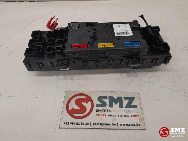 Renault Occ ECU VMCU2 regeleenheid Renault - Centralina electrónica para Camião: foto 5 Renault Occ ECU VMCU2 regeleenheid Renault - Centralina electrónica para Camião: foto 5