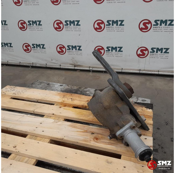 Renault Occ Stuurhuis Renault - Caixa de direção para Camião: foto 3 Renault Occ Stuurhuis Renault - Caixa de direção para Camião: foto 3