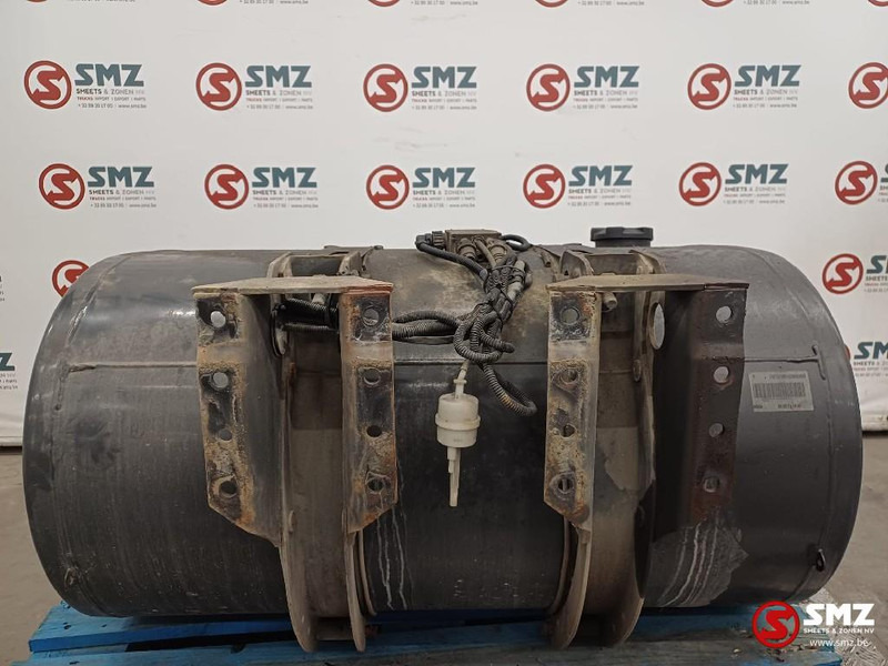 Renault Occ brandstoftank + brandstofniveausensor 315L Ren - Tanque de combustível para Camião: foto 2 Renault Occ brandstoftank + brandstofniveausensor 315L Ren - Tanque de combustível para Camião: foto 2