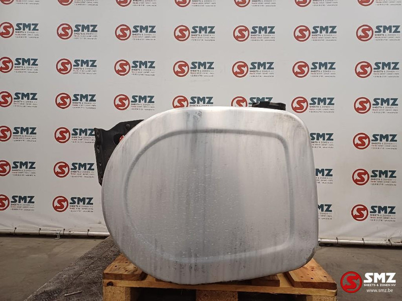 Renault Occ brandstoftank met steunen 415L Renault - Tanque de combustível para Camião: foto 4 Renault Occ brandstoftank met steunen 415L Renault - Tanque de combustível para Camião: foto 4