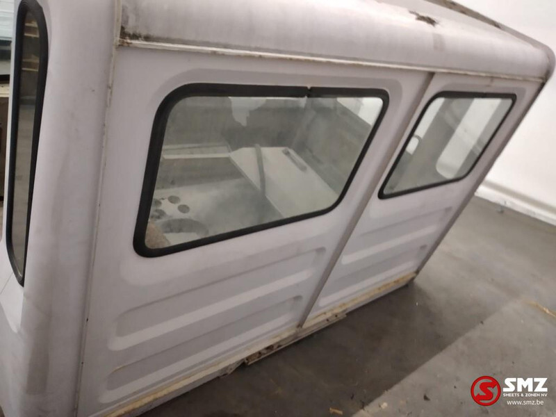 Renault Occ cabine compleet Renault R - Cabine e interior para Camião: foto 4 Renault Occ cabine compleet Renault R - Cabine e interior para Camião: foto 4