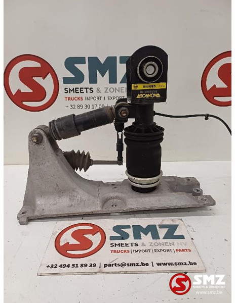 Renault Occ cabineschokdemper + cabinebeugel Renault - Amortecedor para Camião: foto 2 Renault Occ cabineschokdemper + cabinebeugel Renault - Amortecedor para Camião: foto 2