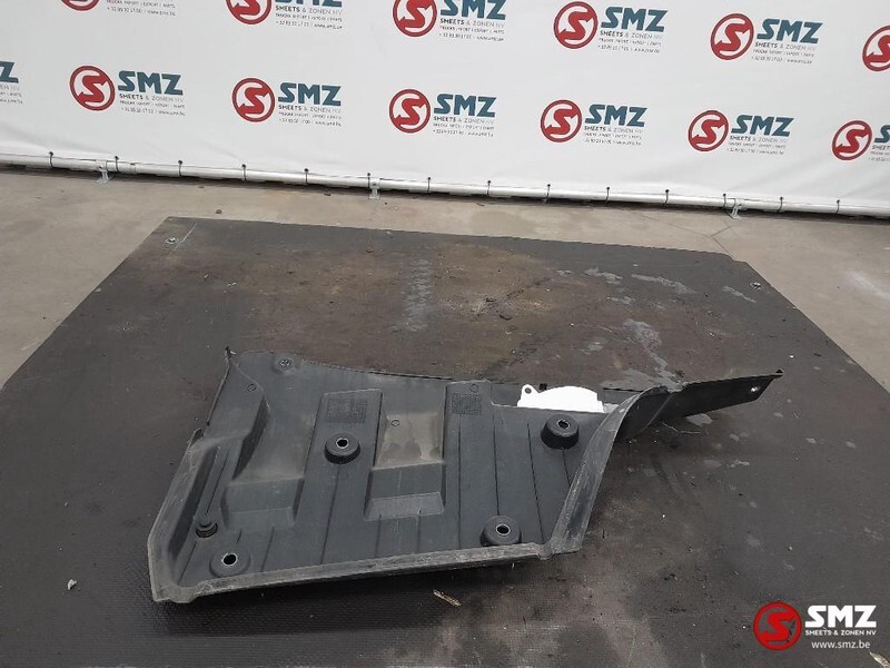 Renault Occ portierverlengstuk Renault T 7482516626 - Porta e peças para Camião: foto 3 Renault Occ portierverlengstuk Renault T 7482516626 - Porta e peças para Camião: foto 3