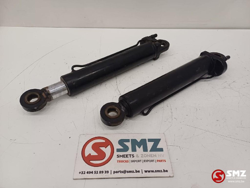 Renault Occ set cabinekantelcilinders Renault - Estrutura/ Châssis para Camião: foto 1 Renault Occ set cabinekantelcilinders Renault - Estrutura/ Châssis para Camião: foto 1