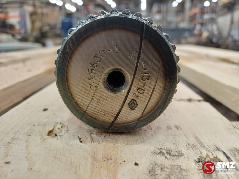 Renault Occ steekas zonder sper Renault - Estrutura/ Châssis para Camião: foto 4 Renault Occ steekas zonder sper Renault - Estrutura/ Châssis para Camião: foto 4