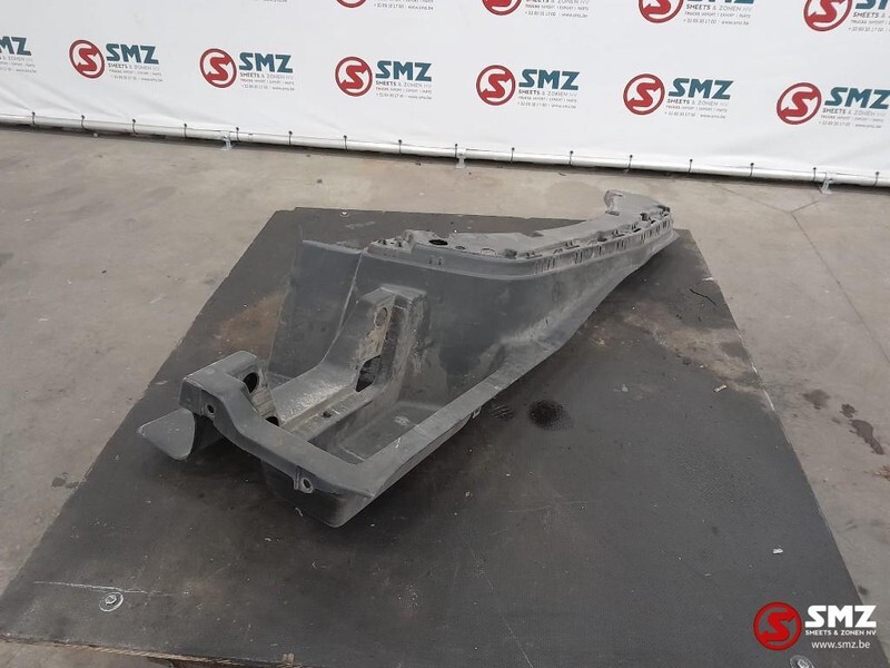 Renault Occ treeplankbehuizing rechts Renault T 82223396 - Porta e peças para Camião: foto 5 Renault Occ treeplankbehuizing rechts Renault T 82223396 - Porta e peças para Camião: foto 5