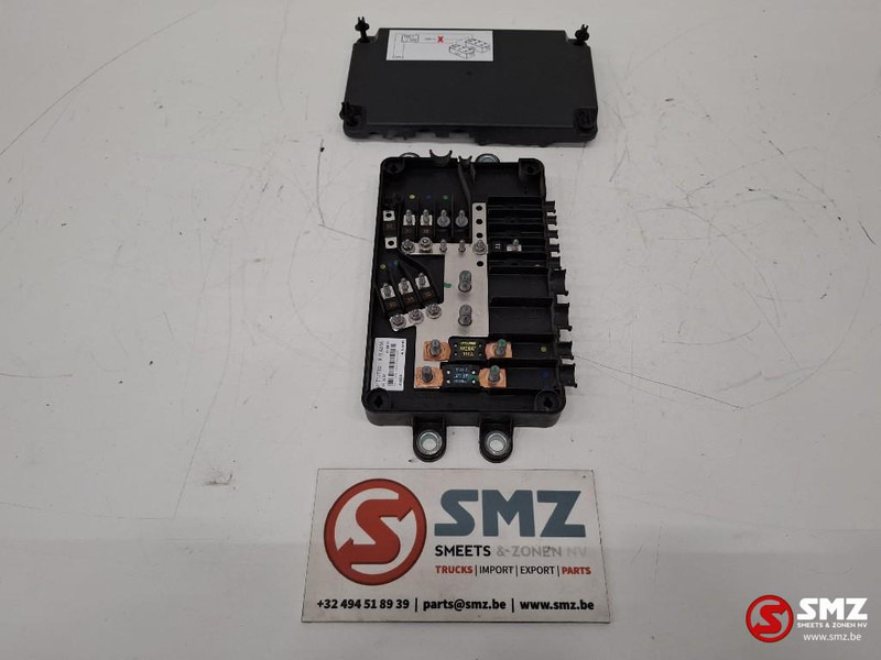 Renault Occ zekeringskast Renault - Sistema elétrico para Camião: foto 2 Renault Occ zekeringskast Renault - Sistema elétrico para Camião: foto 2