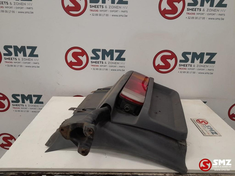 Scania Occ spatbord + spatbordsteun rechtsachteraan Scani - Carroceria e exterior para Camião: foto 4 Scania Occ spatbord + spatbordsteun rechtsachteraan Scani - Carroceria e exterior para Camião: foto 4