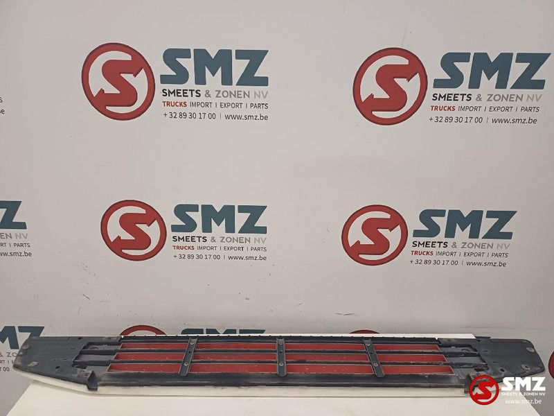 Volvo Occ bovenste radiatorgrille Volvo - Grade radiador para Camião: foto 2 Volvo Occ bovenste radiatorgrille Volvo - Grade radiador para Camião: foto 2