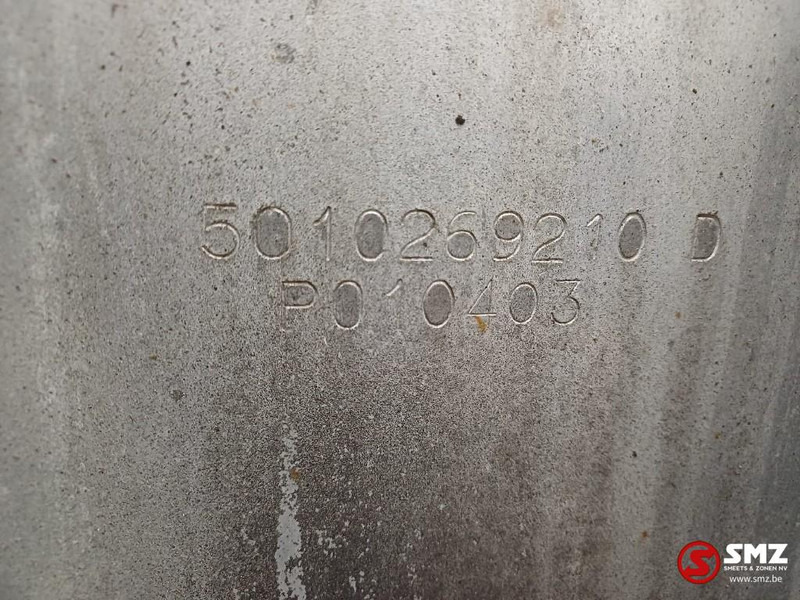 Volvo Occ brandstoftank 300L met steunen Volvo - Tanque de combustível para Camião: foto 5 Volvo Occ brandstoftank 300L met steunen Volvo - Tanque de combustível para Camião: foto 5