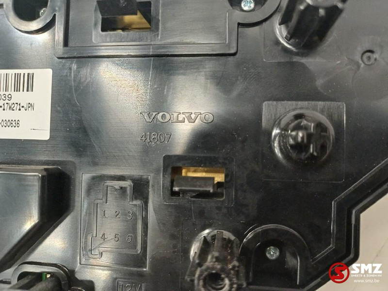 Volvo Occ radiobesturingseenheid Volvo - Sistema elétrico para Camião: foto 3 Volvo Occ radiobesturingseenheid Volvo - Sistema elétrico para Camião: foto 3