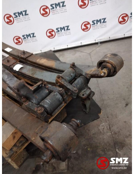 Volvo Occ set bladveren eerste en tweede vooras Volvo - Suspensão de molas/ Suspensão de lâminas para Camião: foto 2 Volvo Occ set bladveren eerste en tweede vooras Volvo - Suspensão de molas/ Suspensão de lâminas para Camião: foto 2