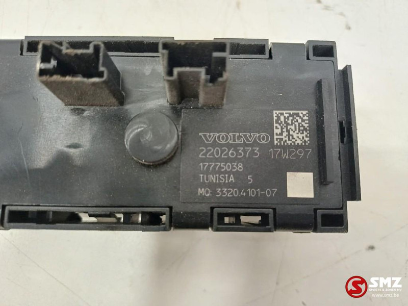 Volvo Occ set van 3 dashbordpanelen Volvo - Sistema elétrico para Camião: foto 3 Volvo Occ set van 3 dashbordpanelen Volvo - Sistema elétrico para Camião: foto 3
