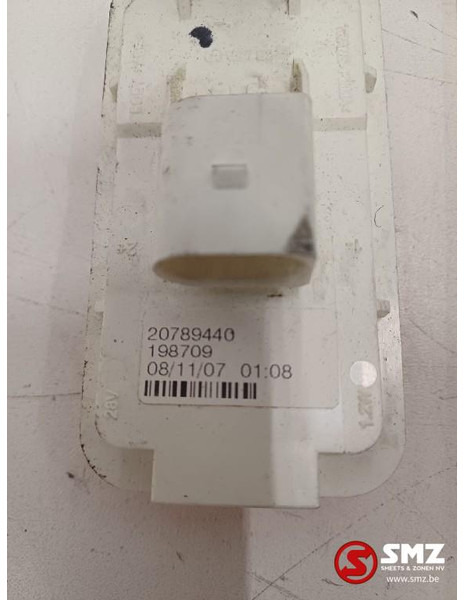 Volvo Occ set van 6 LED zijmarkeringslichten + bevestigi - Iluminação para Camião: foto 4 Volvo Occ set van 6 LED zijmarkeringslichten + bevestigi - Iluminação para Camião: foto 4