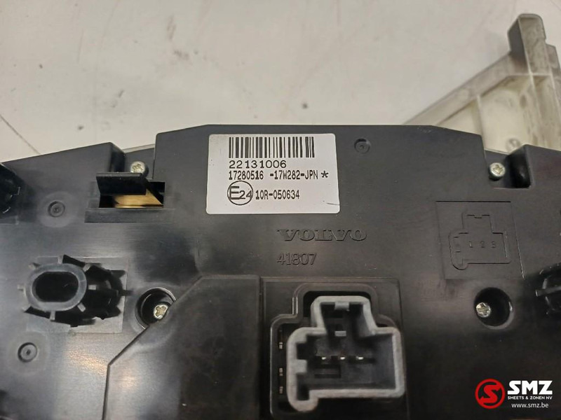 Volvo Occ verwarmingsregeleenheid Volvo - Sistema elétrico para Camião: foto 3 Volvo Occ verwarmingsregeleenheid Volvo - Sistema elétrico para Camião: foto 3