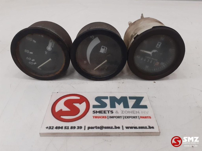Zettelmeyer Occ set VDO tellers instrumentenpaneel Zettelmeyer - Painel de instrumentos para Camião: foto 1 Zettelmeyer Occ set VDO tellers instrumentenpaneel Zettelmeyer - Painel de instrumentos para Camião: foto 1