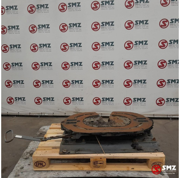 Jost Occ koppelschotel JSK40 + montageplaat Jost - Quinta-roda para Camião: foto 3 Jost Occ koppelschotel JSK40 + montageplaat Jost - Quinta-roda para Camião: foto 3