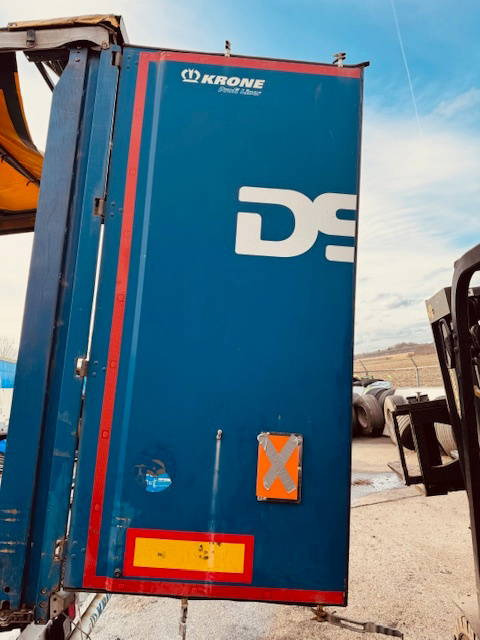 Krone Krone achterdeuren - Carroceria e exterior para Camião: foto 1 Krone Krone achterdeuren - Carroceria e exterior para Camião: foto 1